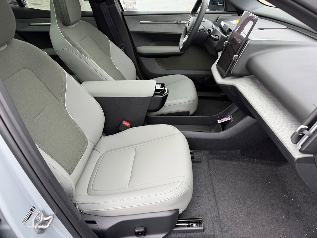 New 2026 Volvo EX30 Cross Country Ultra w/ Protection Package Premier image 10