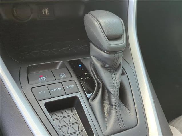 Used 2025 Toyota RAV4 XLE w/ Convenience Package FWD image 20