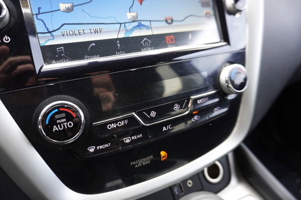 Used 2018 Nissan Murano S FWD image 17