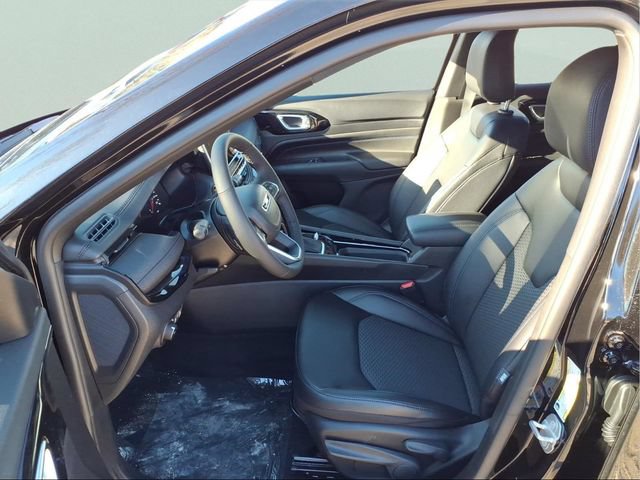 New 2026 Jeep Compass Latitude AWD/4WD image 17