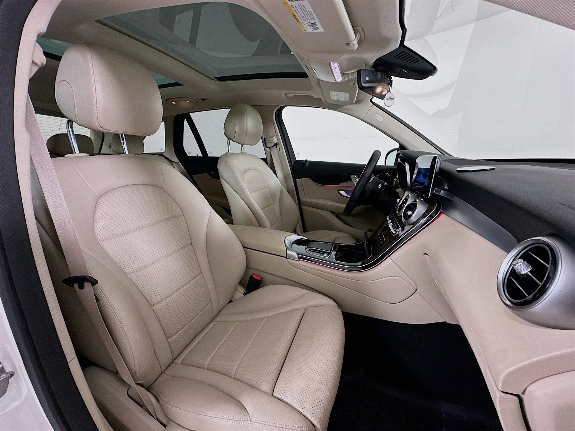 Certified 2021 Mercedes-Benz GLC 300 4MATIC image 30