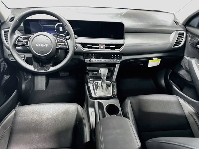 Used 2024 Kia Seltos EX AWD/4WD image 24