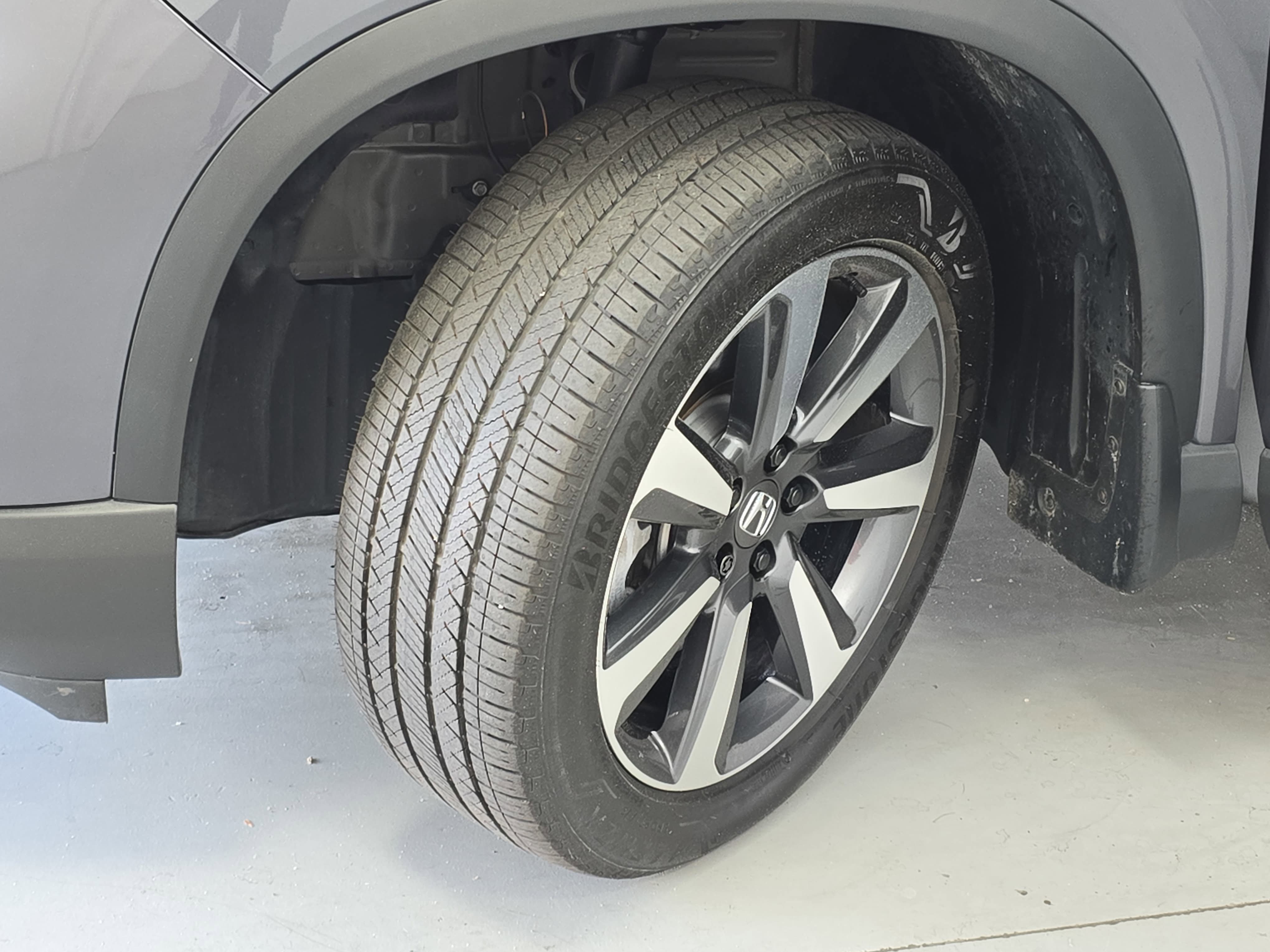Used 2025 Honda Pilot Touring image 34