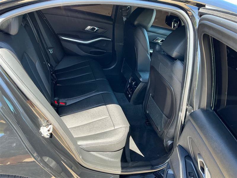 Used 2020 BMW 330i xDrive Sedan w/ Driving Assistance Package AWD/4WD image 37