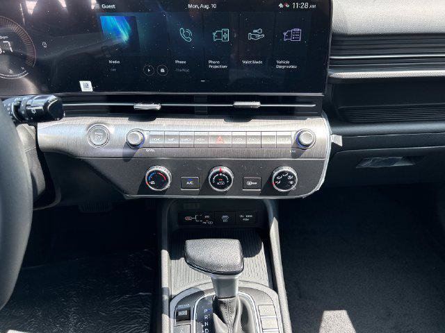 New 2027 Hyundai Kona SE AWD/4WD image 18