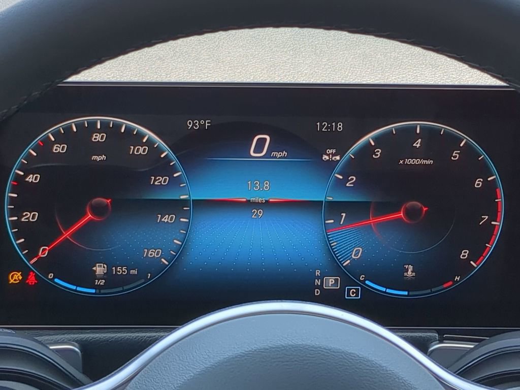 Used 2023 Mercedes-Benz GLB 250 image 24