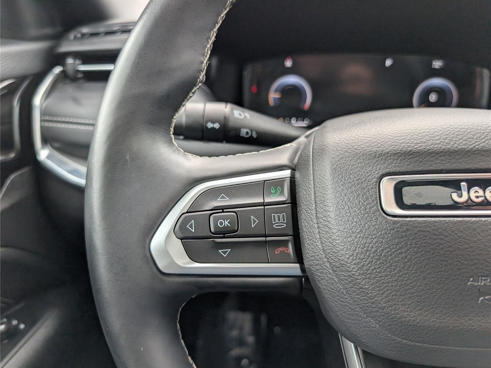 Used 2022 Jeep Compass High Altitude AWD/4WD image 25