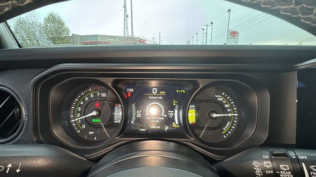 Used 2025 Jeep Wrangler Unlimited Rubicon 4xe w/ Convenience Group image 15