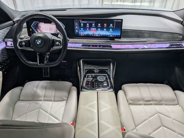 Used 2023 BMW 760i xDrive w/ Luxury Rear Seating Package AWD/4WD image 6