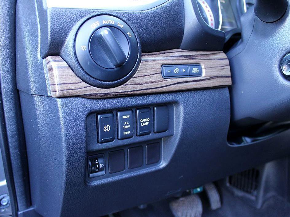 Used 2016 Nissan Titan SL image 13