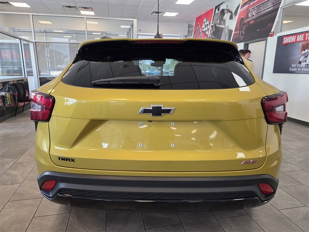 Certified 2024 Chevrolet Trax RS w/ Sunroof Package image 6