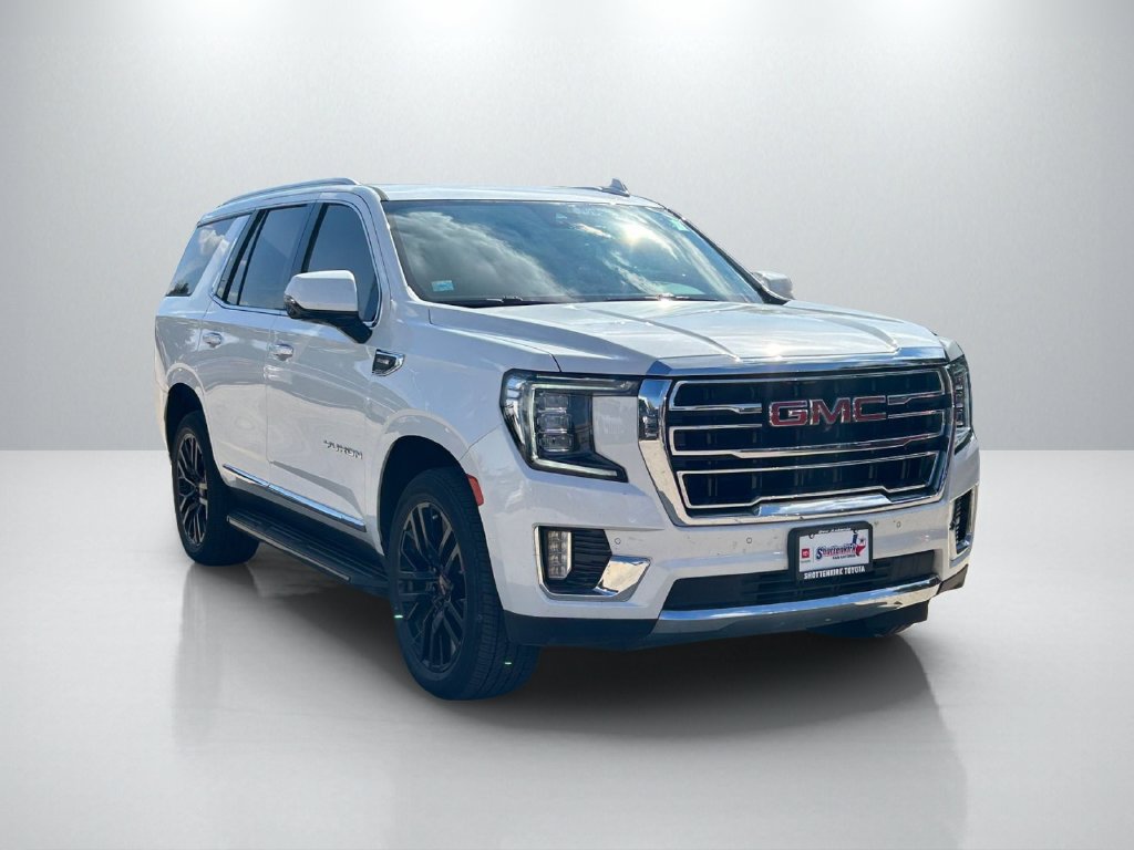 Used 2023 GMC Yukon SLT w/ SLT Premium Package AWD/4WD image 3