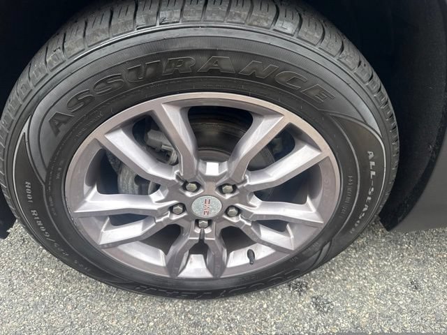 Used 2023 GMC Terrain SLT FWD image 4