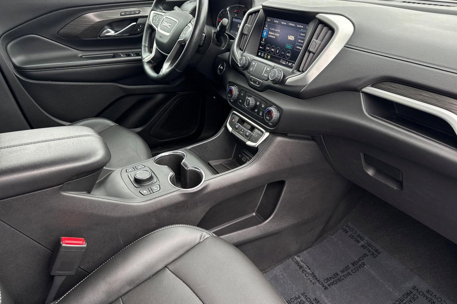 Used 2024 GMC Terrain SLT w/ Elevation Edition FWD image 31