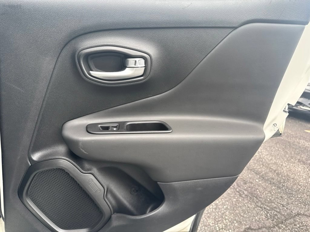Used 2020 Jeep Renegade Limited w/ UConnect 8.4 Nav Group AWD/4WD image 60
