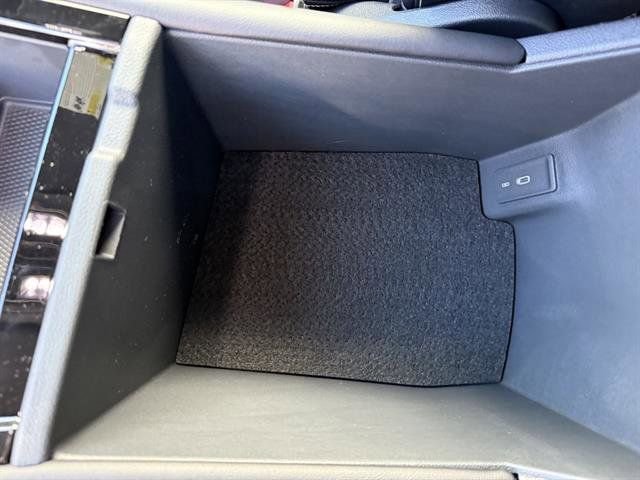 New 2025 Volkswagen Atlas Cross Sport SEL R-Line image 27