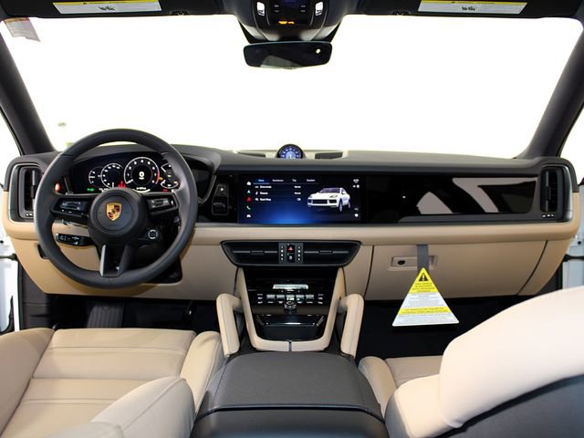 New 2026 Porsche Cayenne Coupe AWD/4WD image 13