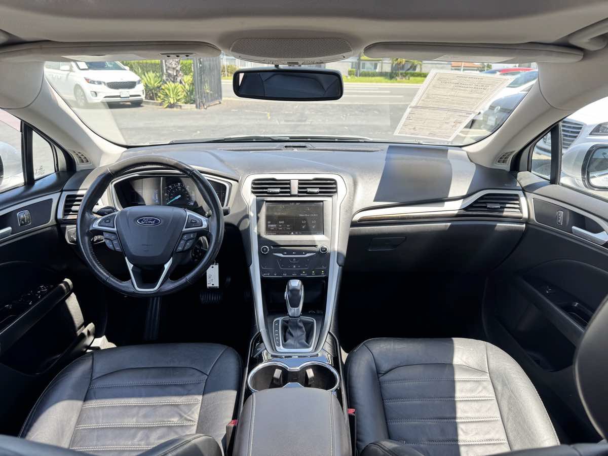 Used 2014 Ford Fusion Energi SE FWD image 33