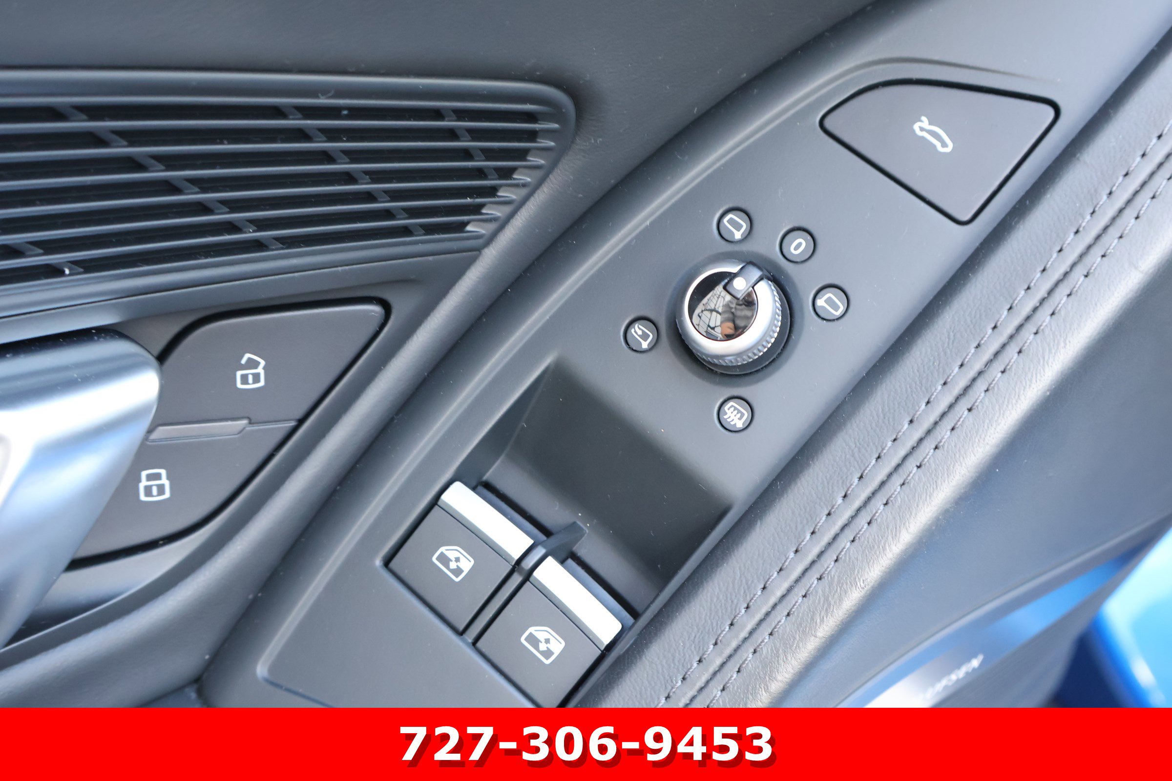 Used 2021 Audi R8 V10 w/ Premium Package image 18