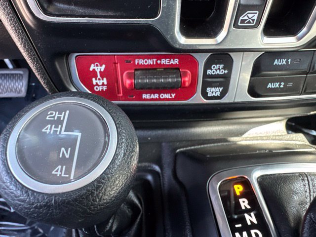 Used 2024 Jeep Wrangler Unlimited Rubicon AWD/4WD image 25
