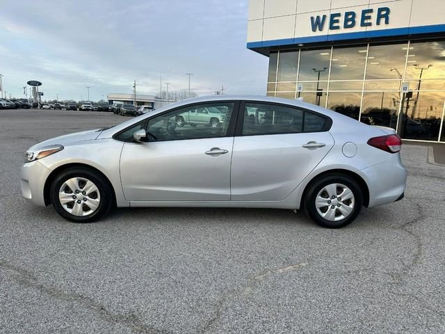 Used 2017 Kia Forte LX video 2