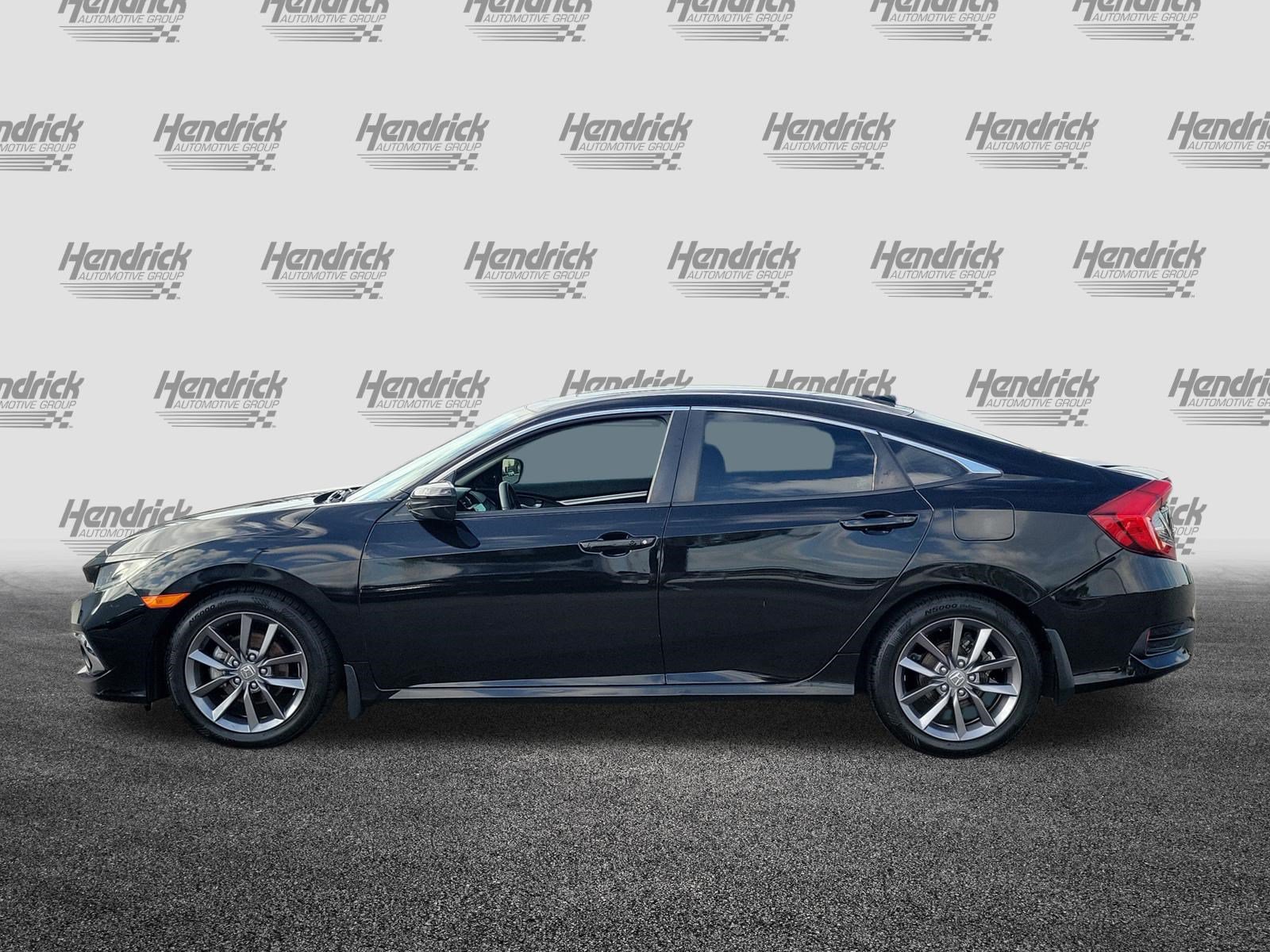Used 2019 Honda Civic EX image 4