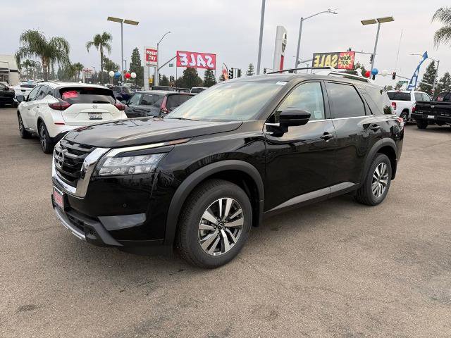 New 2025 Nissan Pathfinder SL FWD image 3