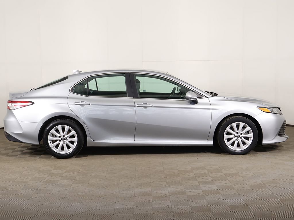 Used 2020 Toyota Camry LE w/ Convenience Package image 16