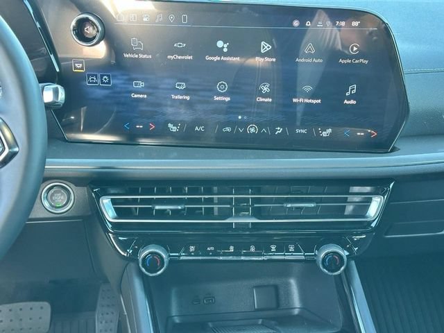 New 2026 Chevrolet Traverse LT w/ LPO, Floor Liner Package FWD image 8