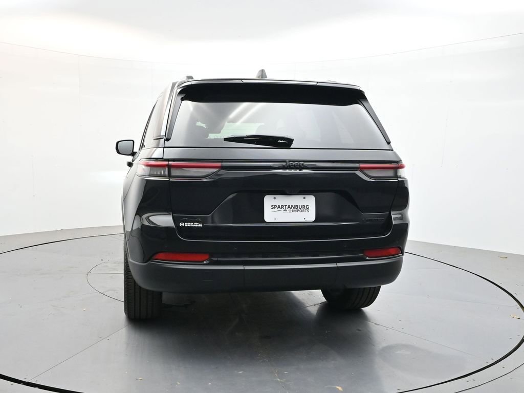 Used 2025 Jeep Grand Cherokee Limited w/ Black Appearance Package image 6