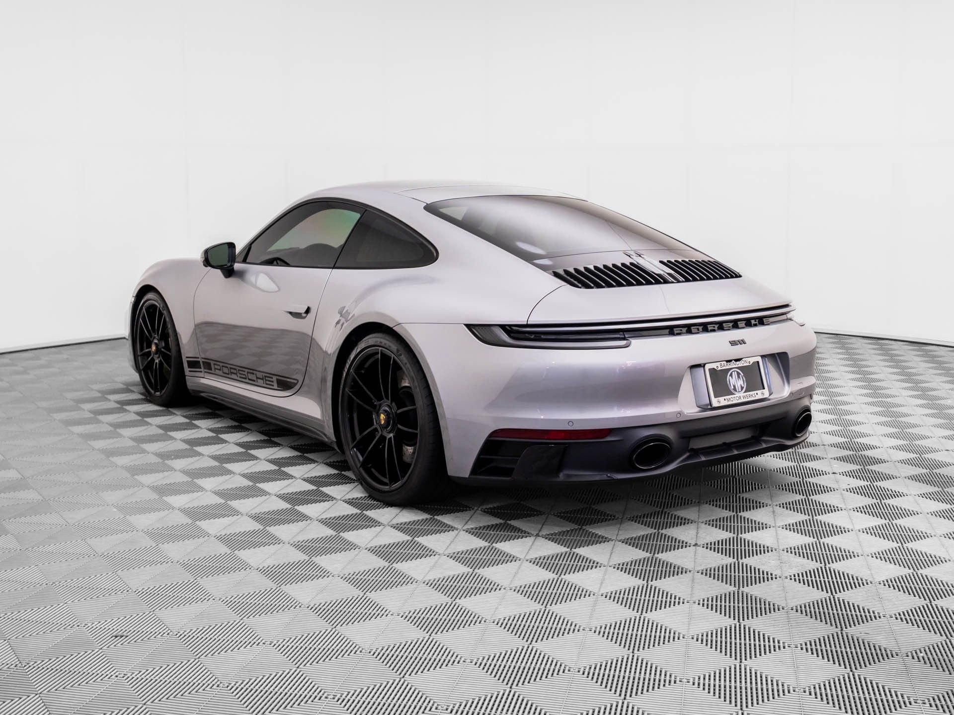 Certified 2024 Porsche 911 Carrera GTS image 3