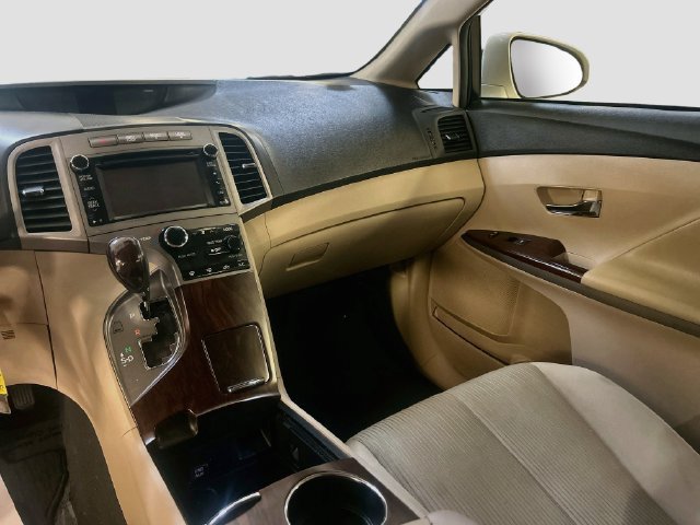 Used 2013 Toyota Venza LE FWD image 21