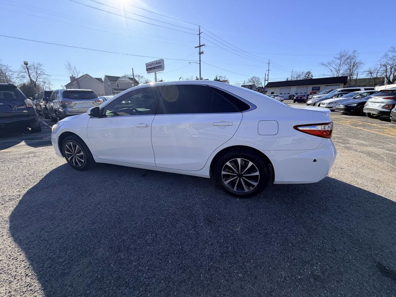 Used 2017 Toyota Camry LE image 29