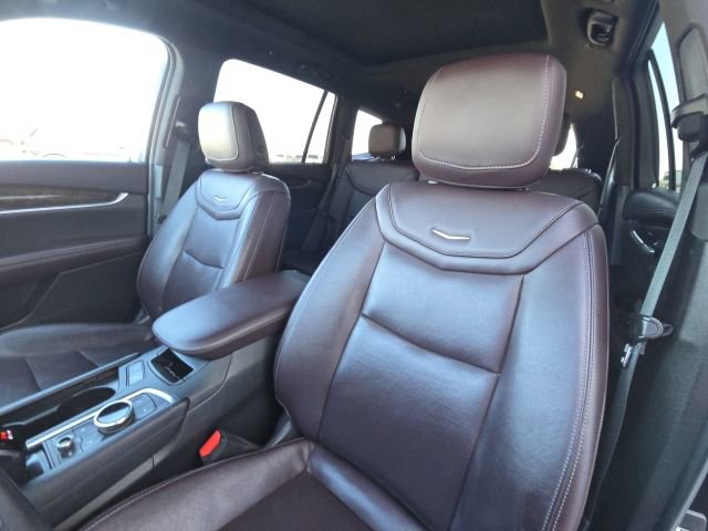 Used 2021 Cadillac XT6 Premium Luxury image 22