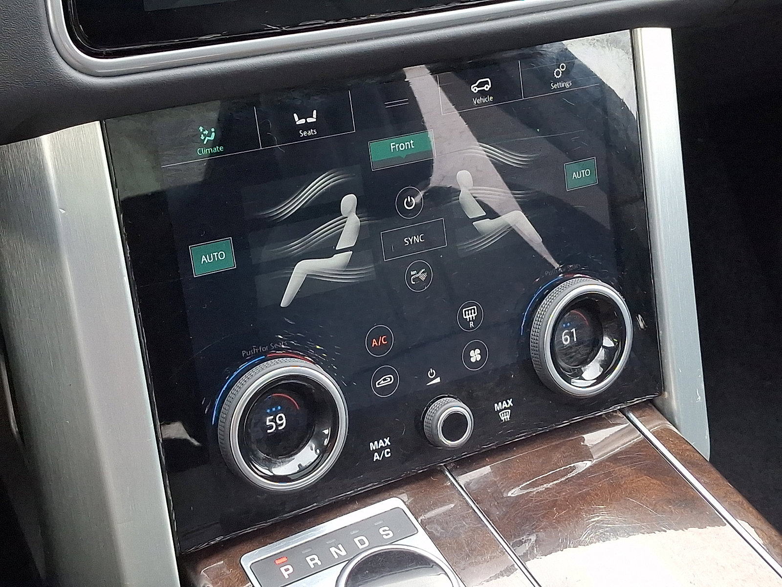 Used 2018 Land Rover Range Rover HSE AWD/4WD image 16