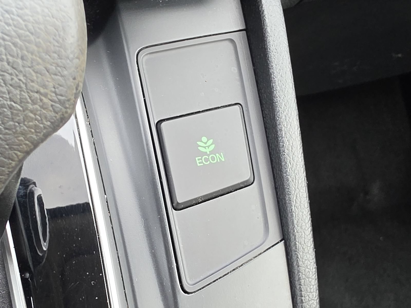 Used 2017 Honda CR-V LX image 26