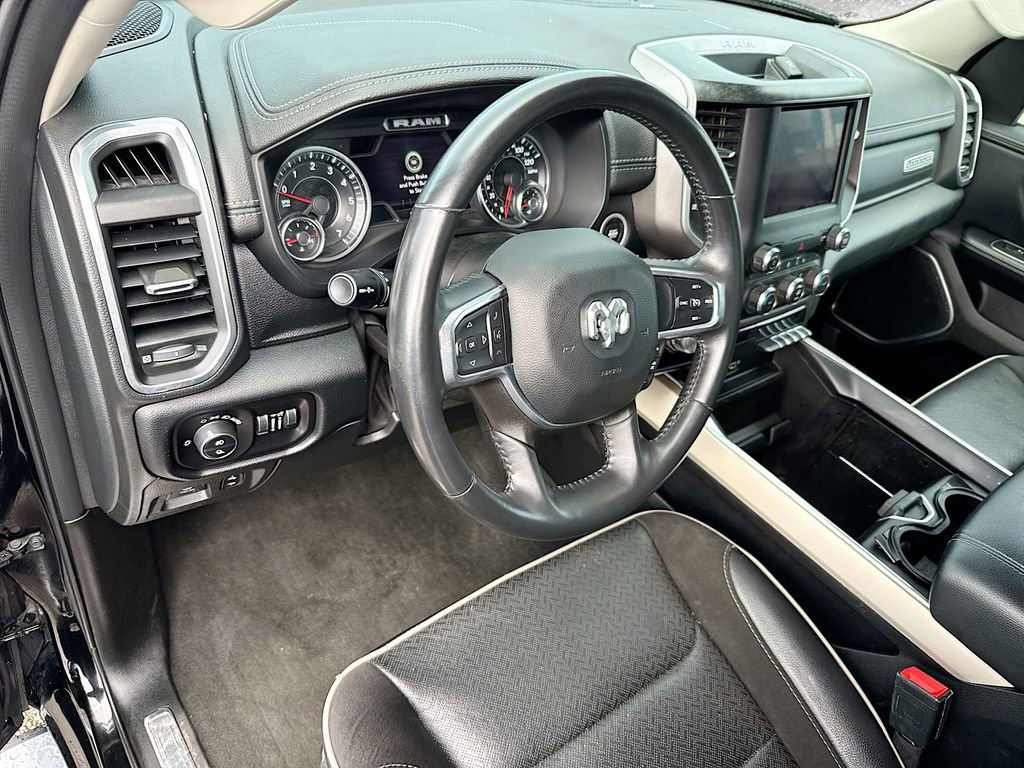 Used 2022 RAM 1500 Laramie AWD/4WD image 7
