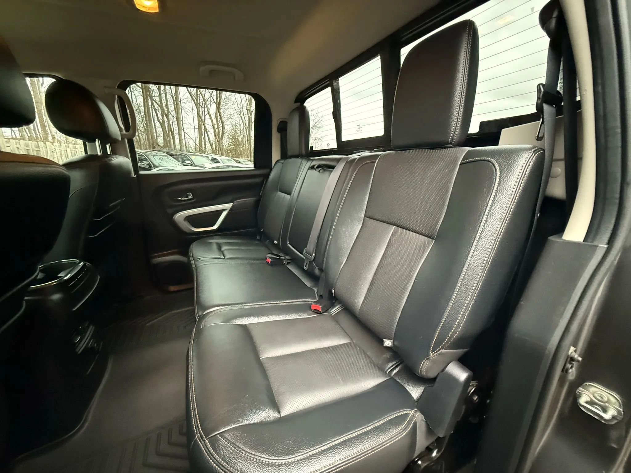 Used 2017 Nissan Titan SL image 20