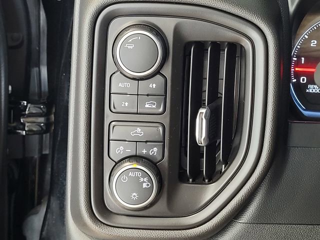 Used 2020 Chevrolet Silverado 1500 Custom w/ Custom Value Package image 14