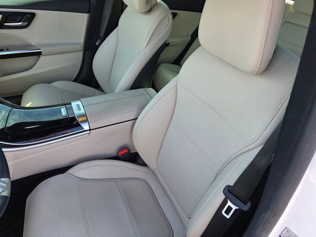 Used 2022 Mercedes-Benz C 300 Sedan image 9