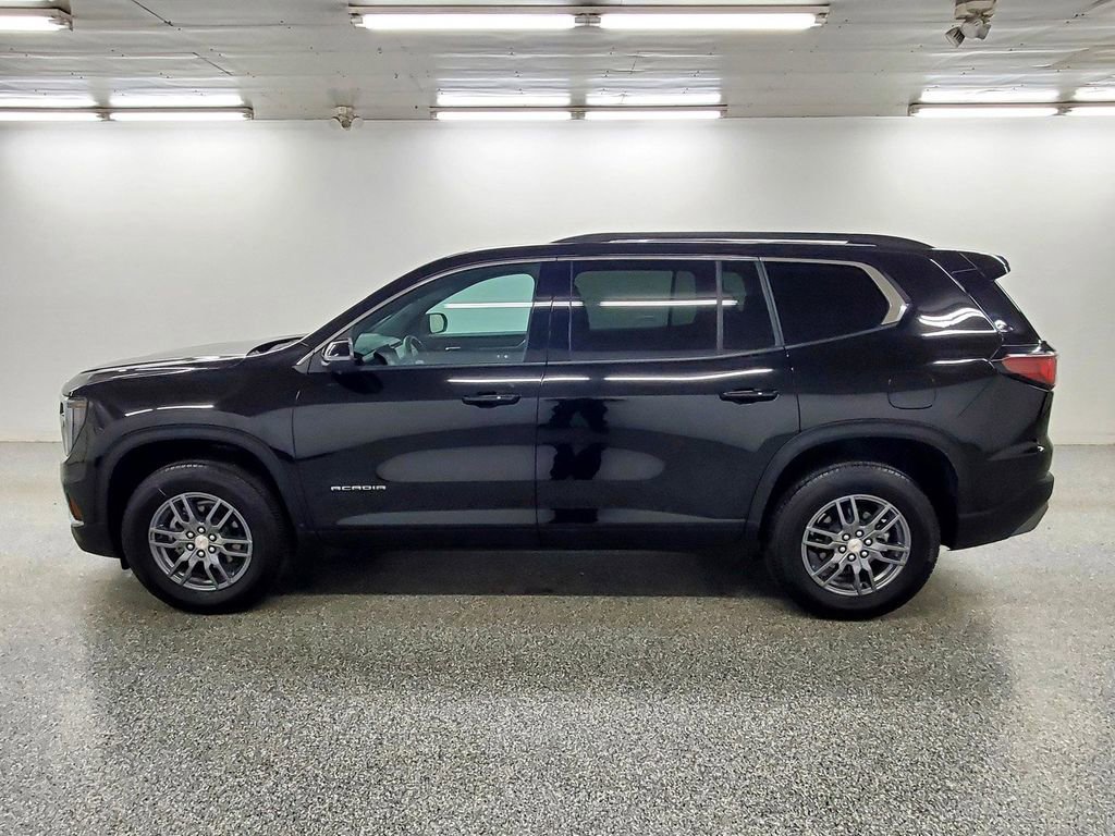 Used 2025 GMC Acadia Elevation image 7