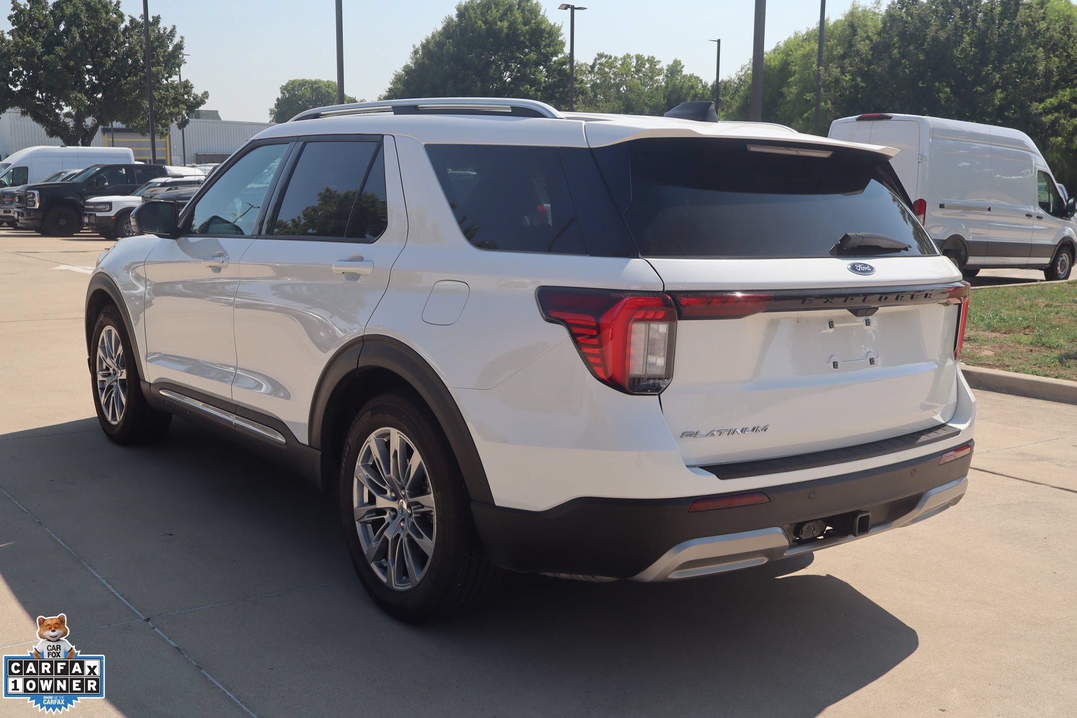 Used 2025 Ford Explorer Platinum RWD image 6