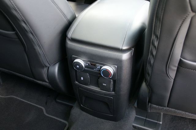 Certified 2022 Ford Explorer XLT w/ Equipment Group 202A AWD/4WD image 36