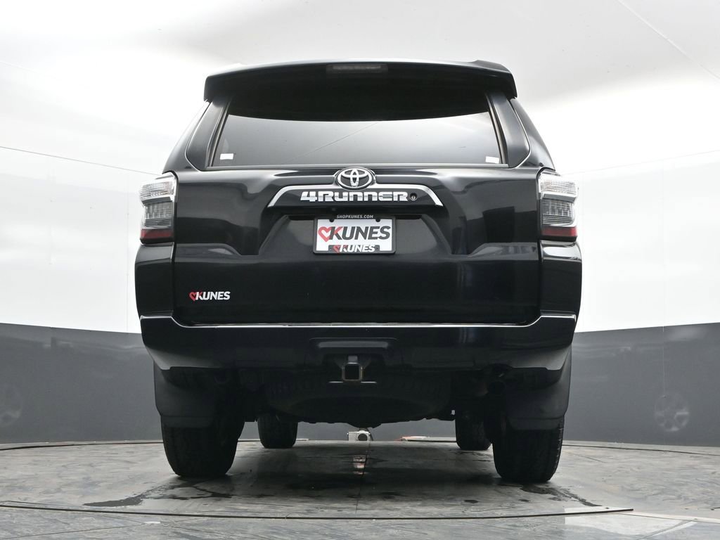 Used 2015 Toyota 4Runner SR5 image 38