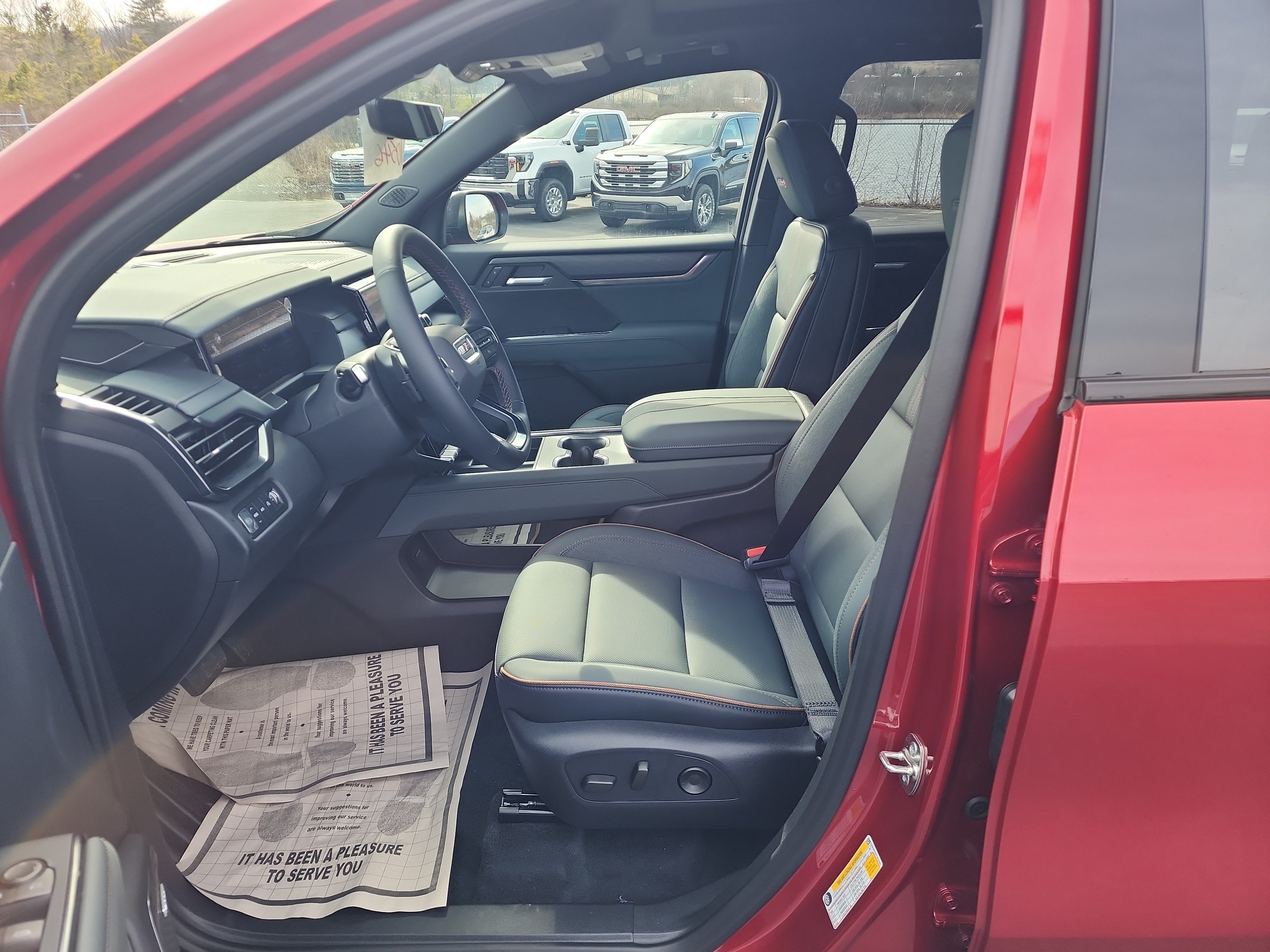 New 2026 GMC Acadia AT4 w/ Luxury Package AWD/4WD image 11