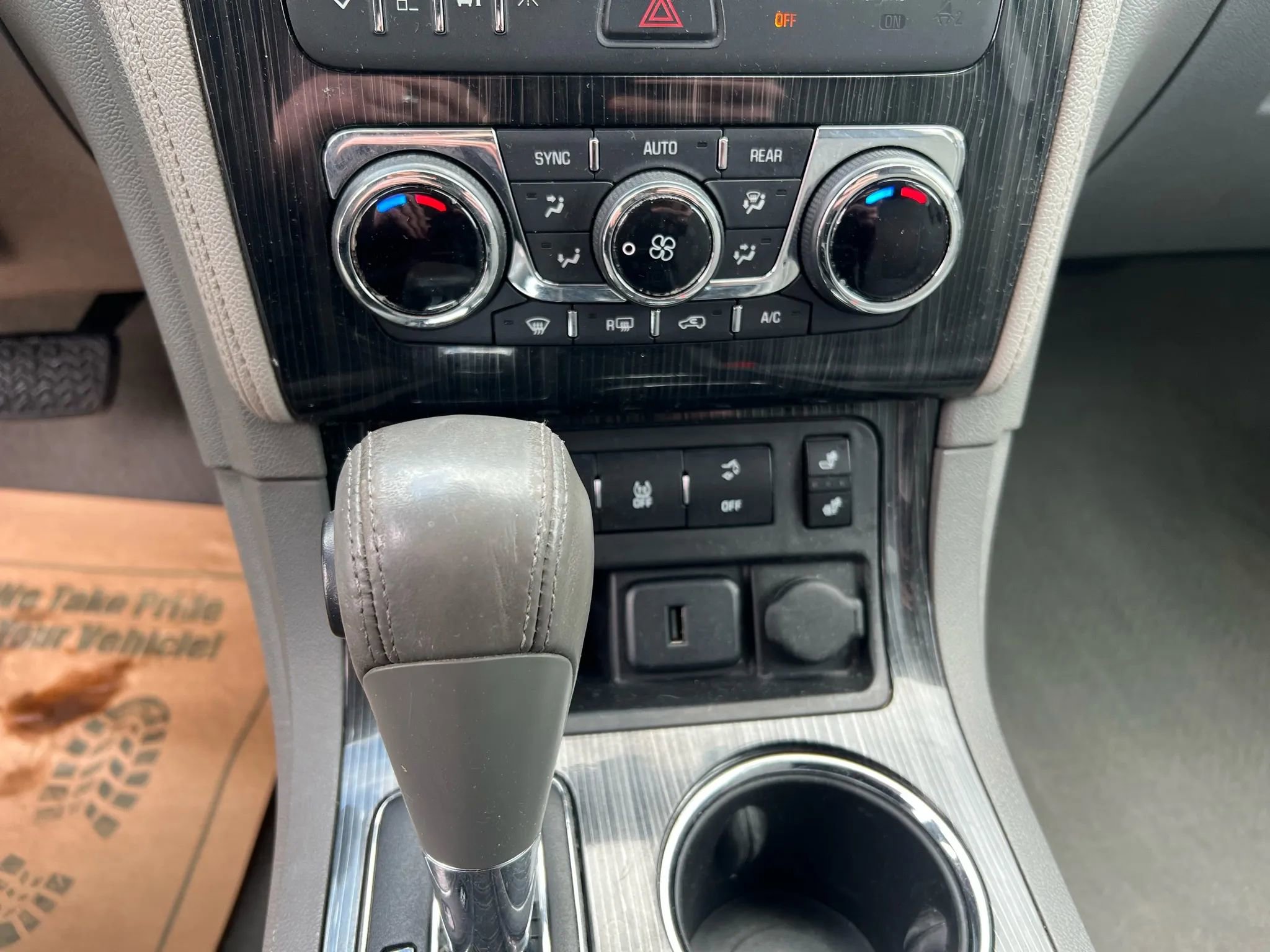 Used 2015 Chevrolet Traverse LT image 23