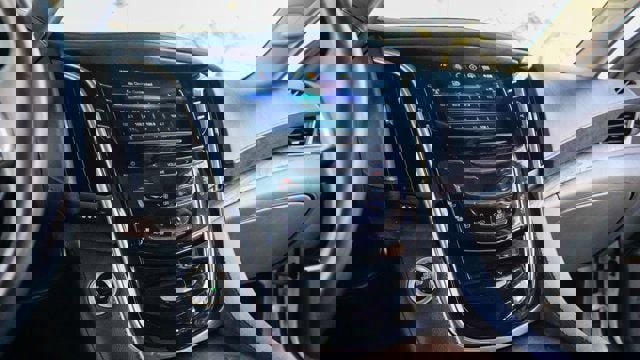 Used 2019 Cadillac Escalade ESV Premium Luxury image 53