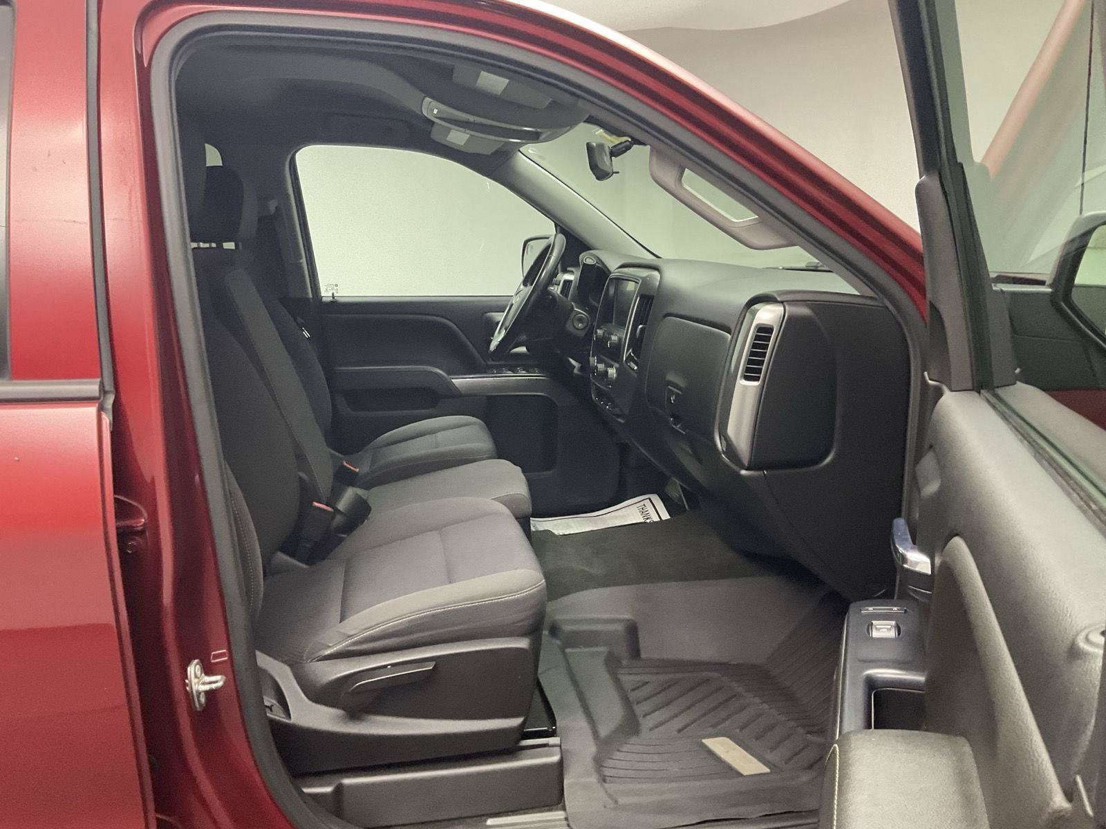 Used 2018 Chevrolet Silverado 1500 LT w/ All Star Edition AWD/4WD image 24