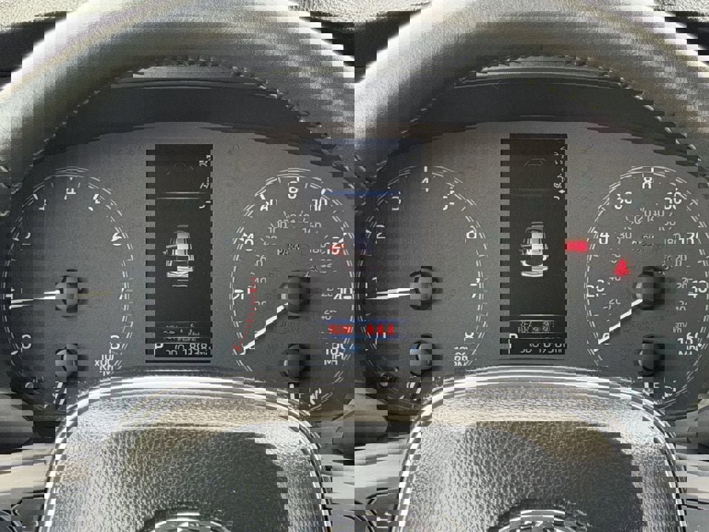 Used 2025 Toyota Corolla Cross LE FWD image 16