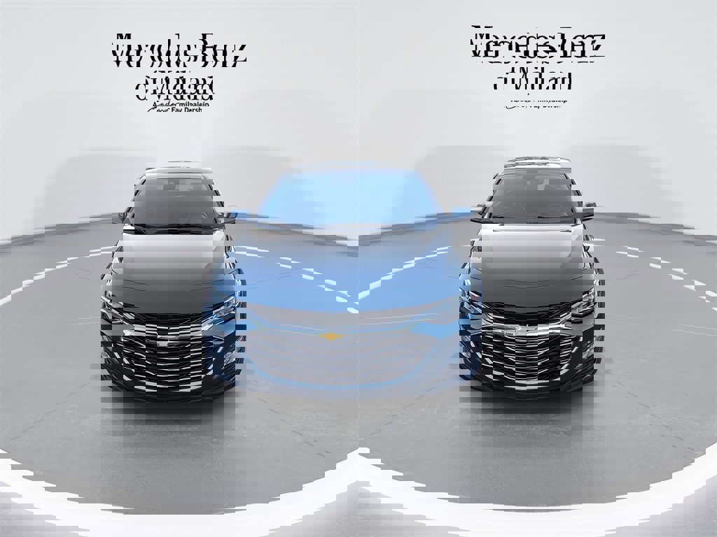 Used 2024 Chevrolet Malibu LT image 3